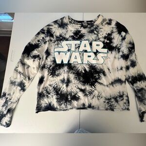 STAR WARS (DISNEY) TIE DYE PULLOVER SHIRT BY HER UNIVERSE. SIZE LARGE.
